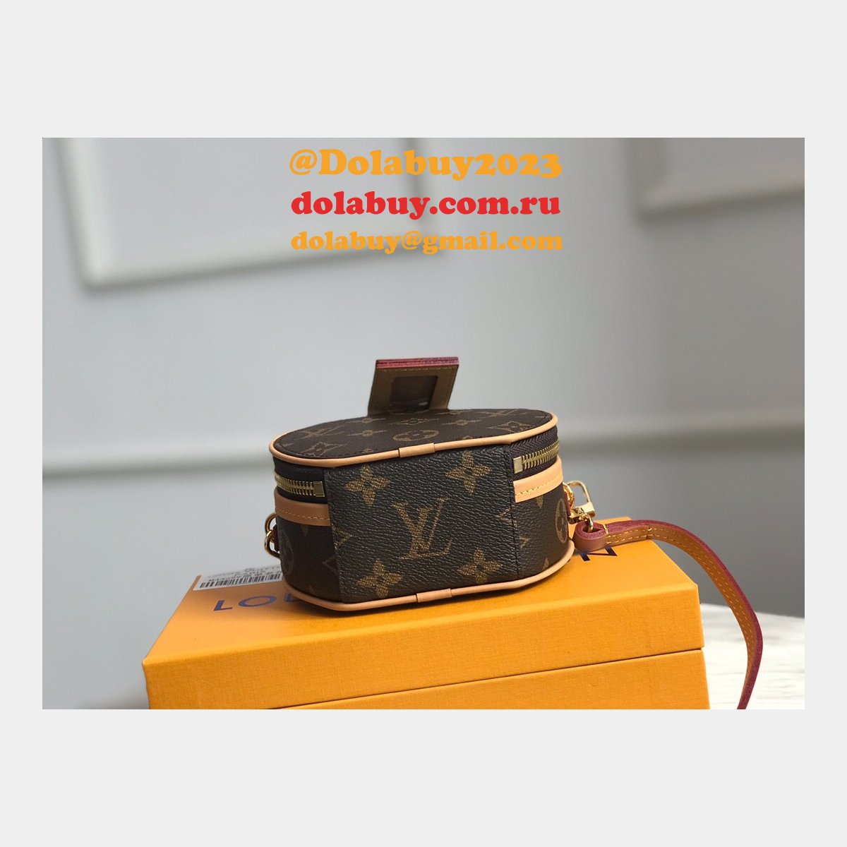 Louis Vuitton AAA+ Mini Boite Chapeau Monogram M44699 Brown MINI