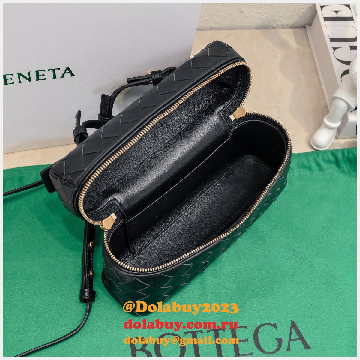 luxury b0tte*a Ven*ta 1:1 mirror vanity case 789109