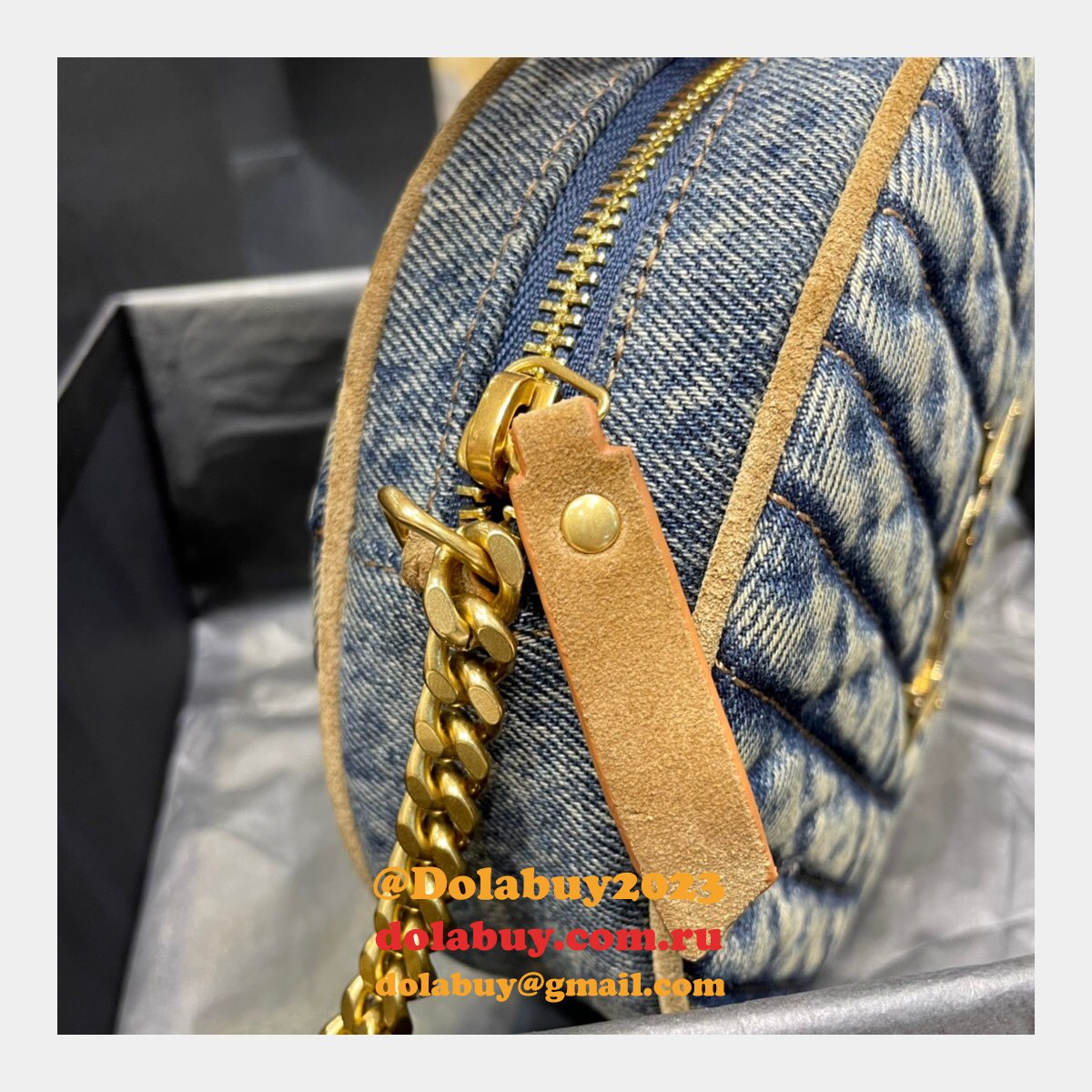 Saint Laurent Fake Vinyle round camera bag 610436 chevron-quilted