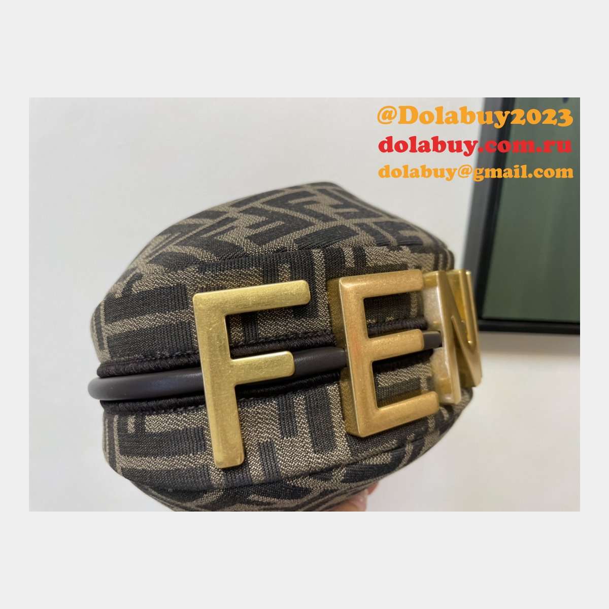 our dolabuy best praphy 56853 designer replica F**di bag