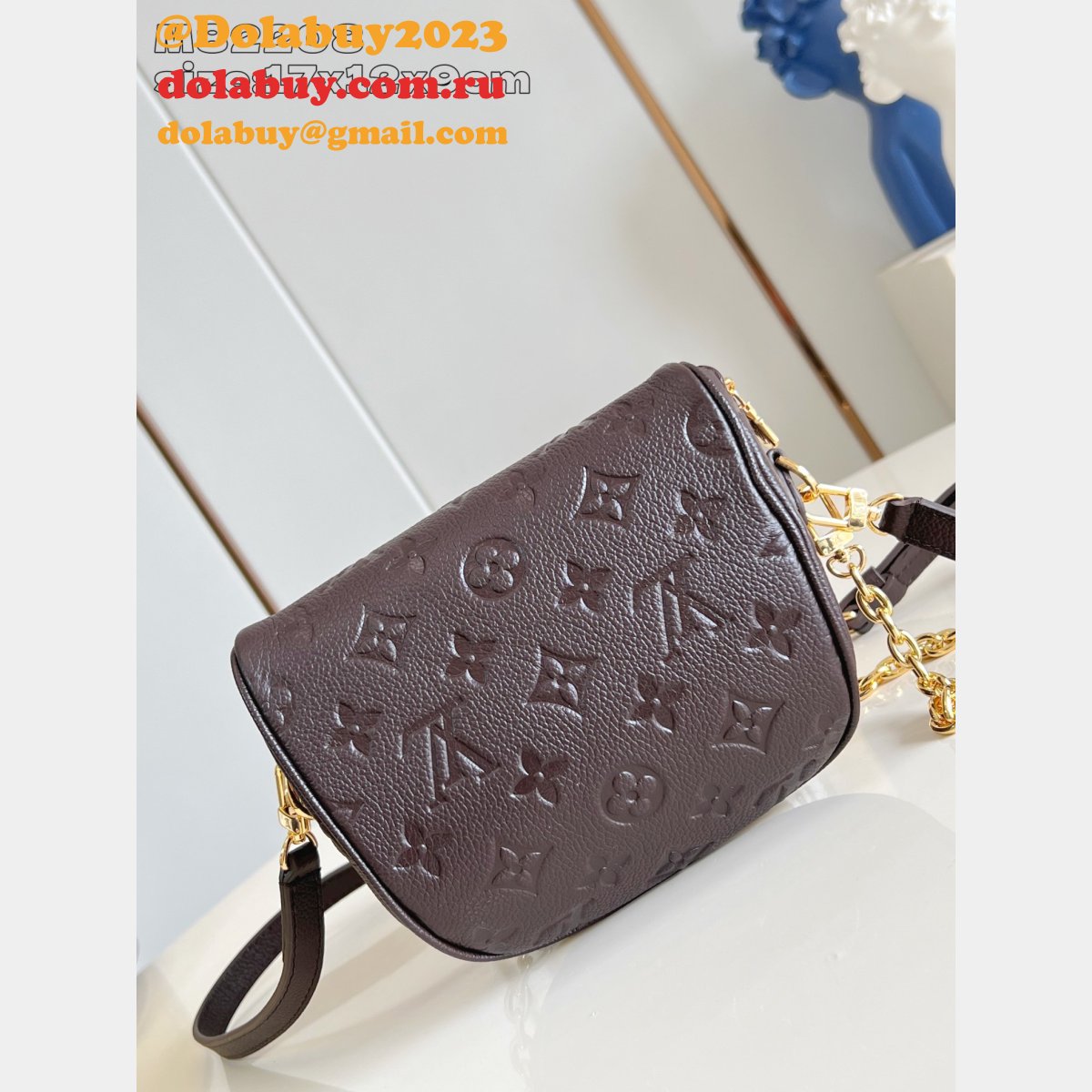 High Quality M82208 Bumbag Shoulder Fake Louis Vuitton Bag