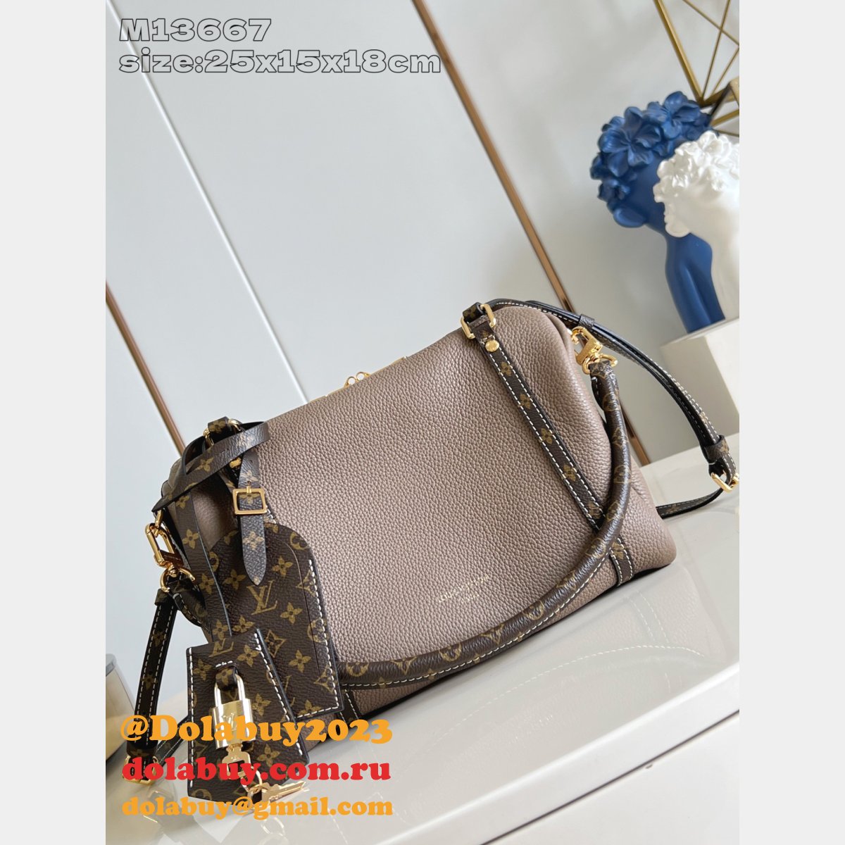 Louis Vuitton 2025 Nicolas Ghesquièr M13667 Keepall Replica Bag