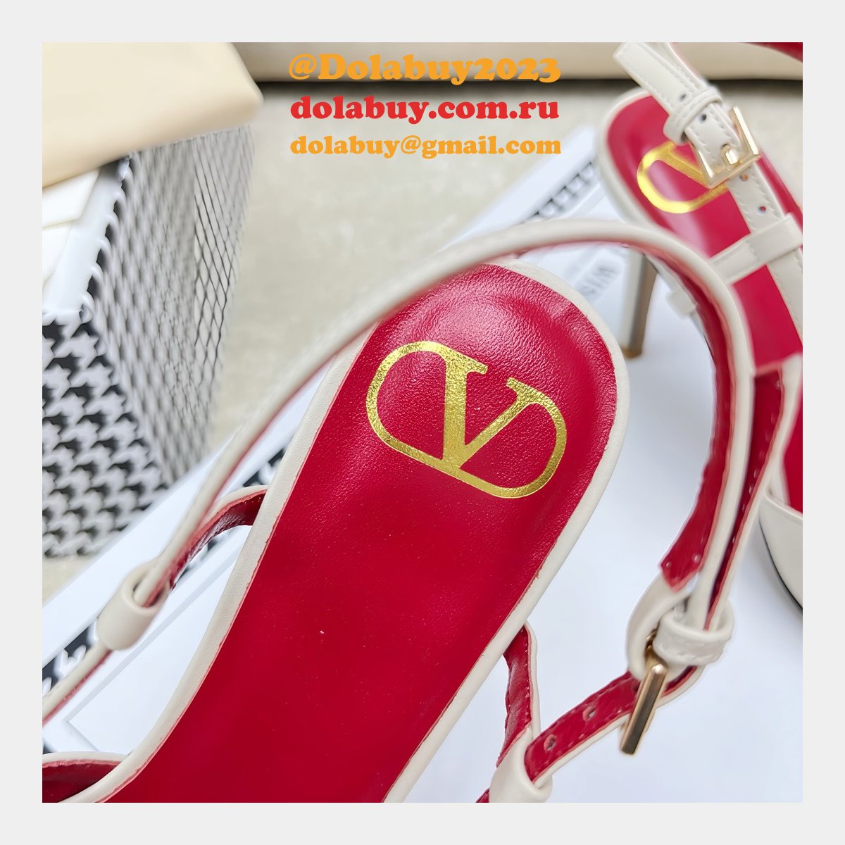 Valentino 1:1 Mirror Slingback Garavani Vlogo Pumps Fake Shoes