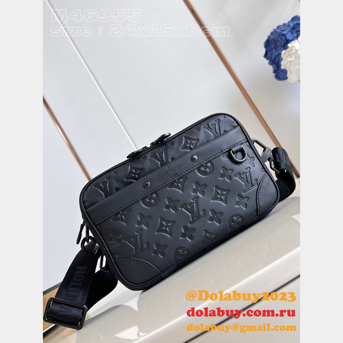 7 Star Alpha Messenger Louis Vuitton Mens M46955 Black Replicas Bag