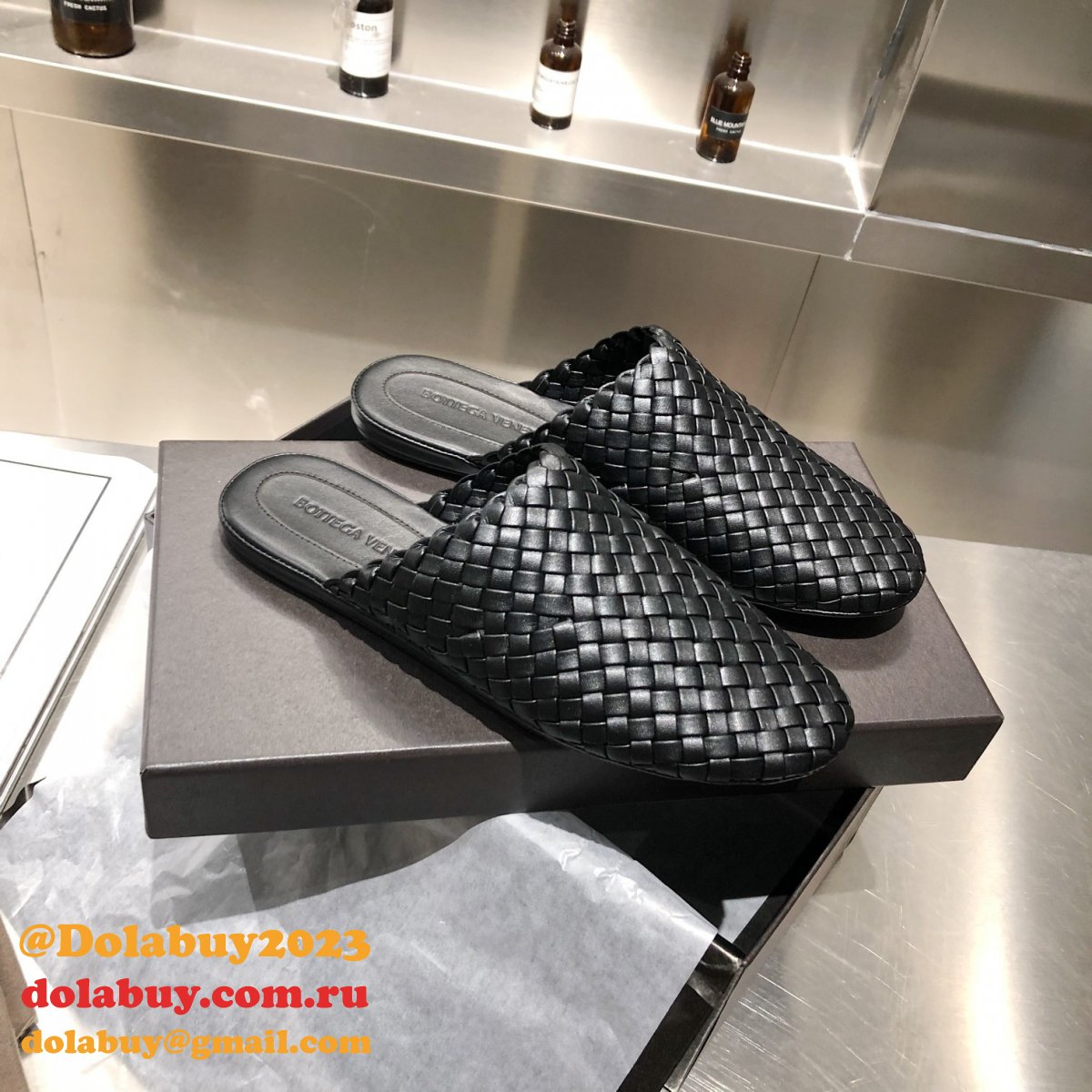 hottest b0tte*a Ven*ta fashion slippers black