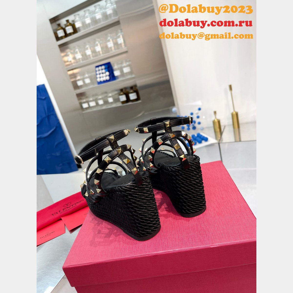 Wholesale 7 Star VALENTINO REPLICA High Quality SANDALS SHOES