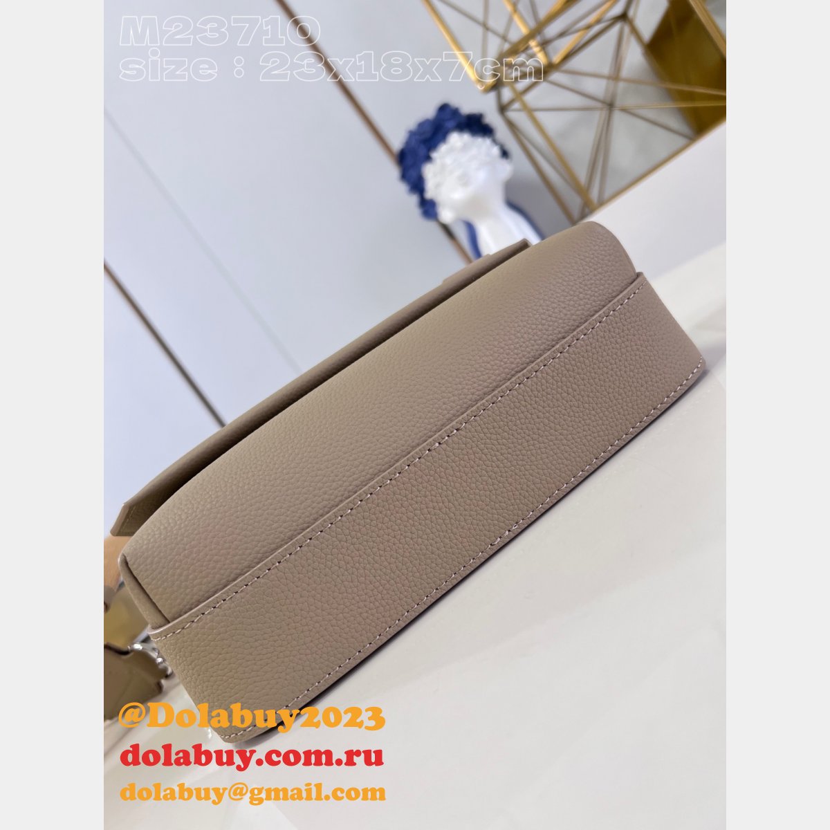 7 Star Fastline Messenger LV Aerogram M23710 Replica Louis Vuitton Bag