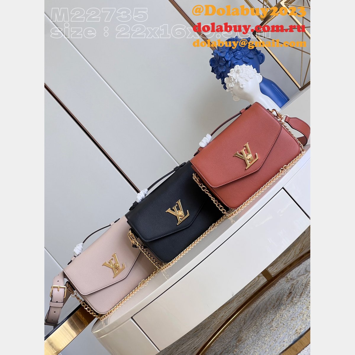 Luxuryin Focuses Oxford Lockme Louis Vuitton Replica M22735 Bag