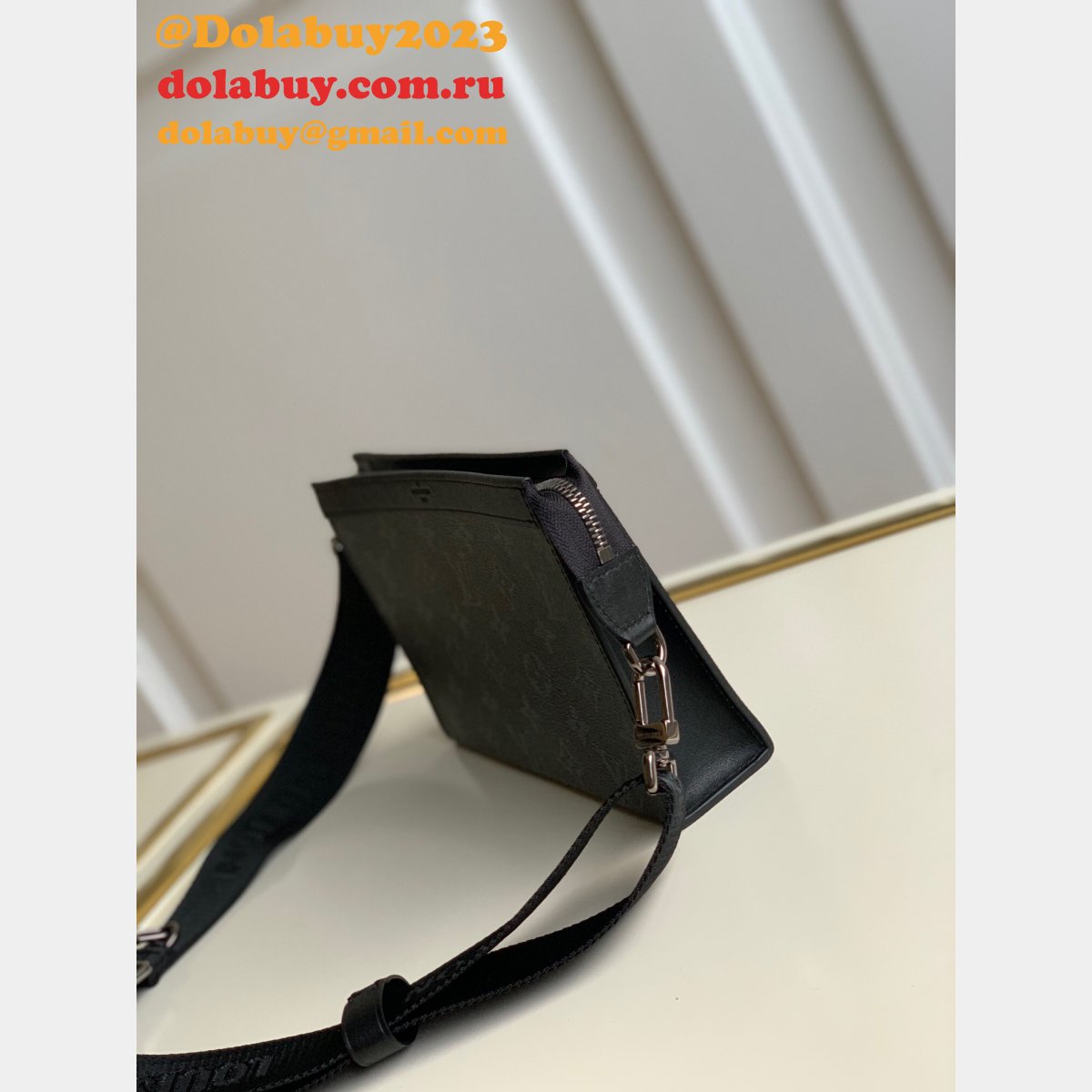 1:1 Replica Louis Vuitton Gaston Wearable Wallet G66 m81124 Bag