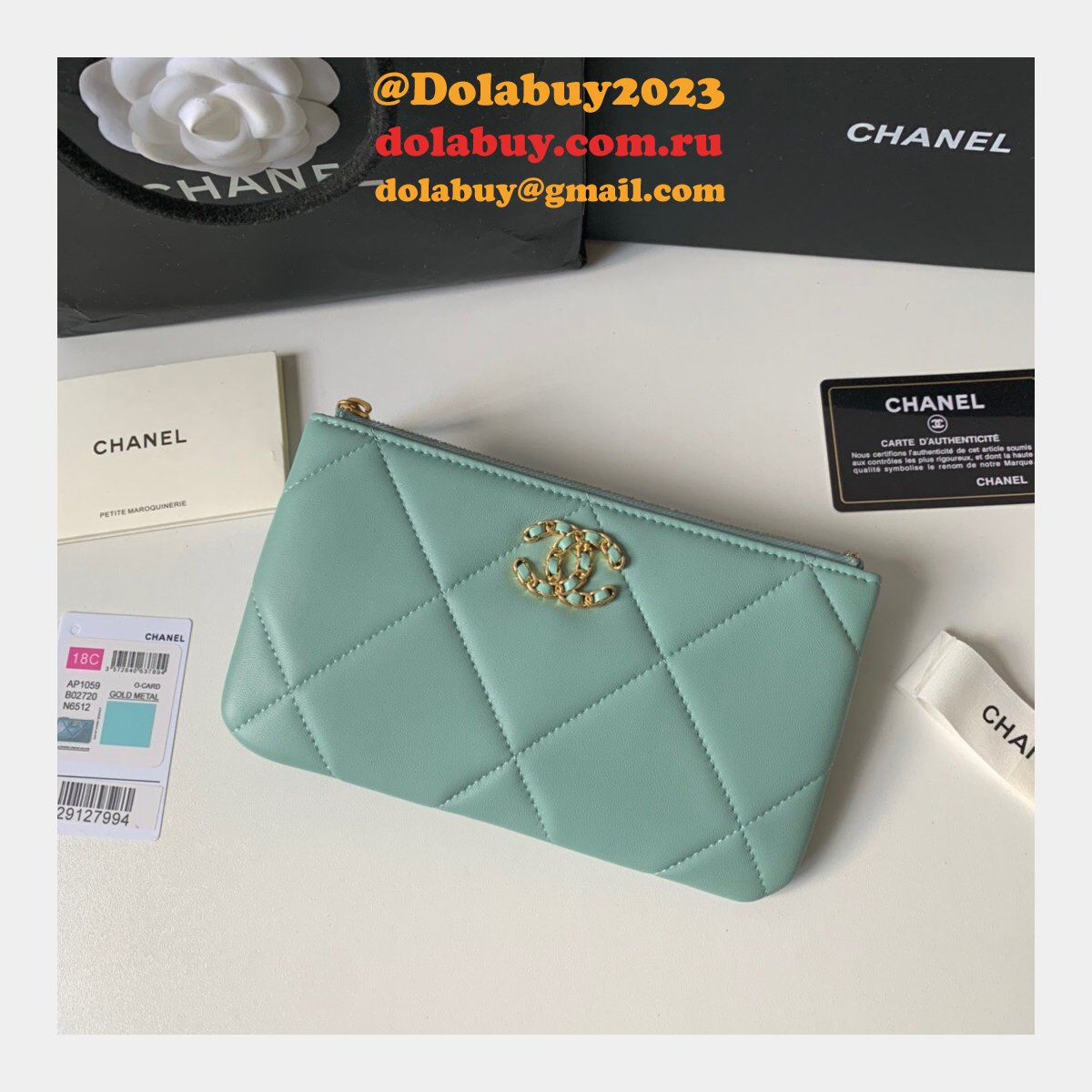 Hot Replica 19 Lambskin Small Pouch AP1059 Bag