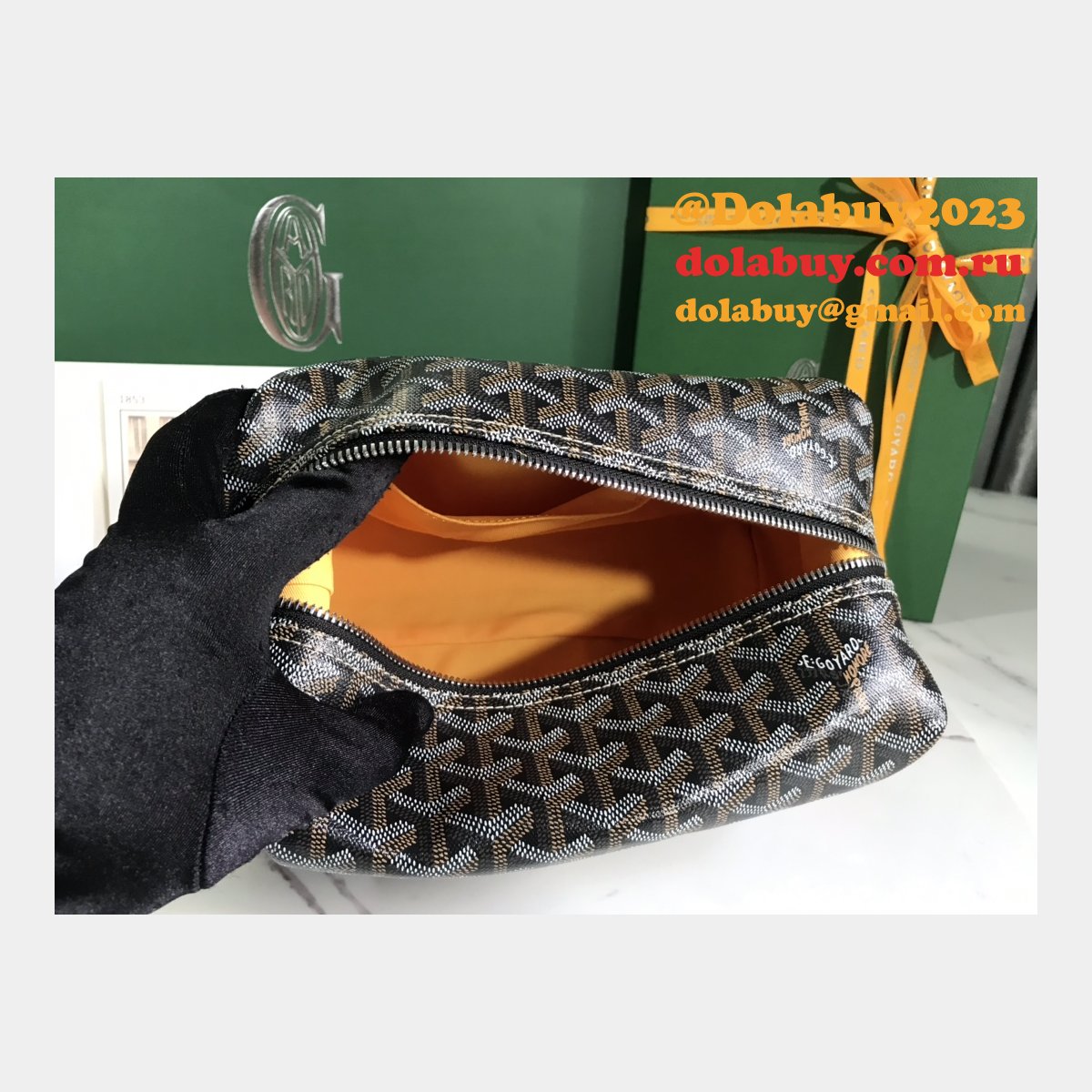 Goyard Top Luggage Boeing NBA Love 020215 Replica Bag