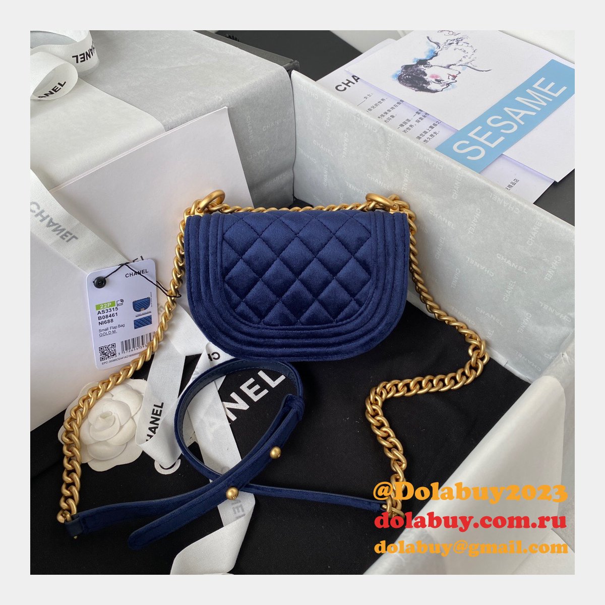 Wholesale Cheap 1:1 Replica AS3315 Messenger Boy Handbags