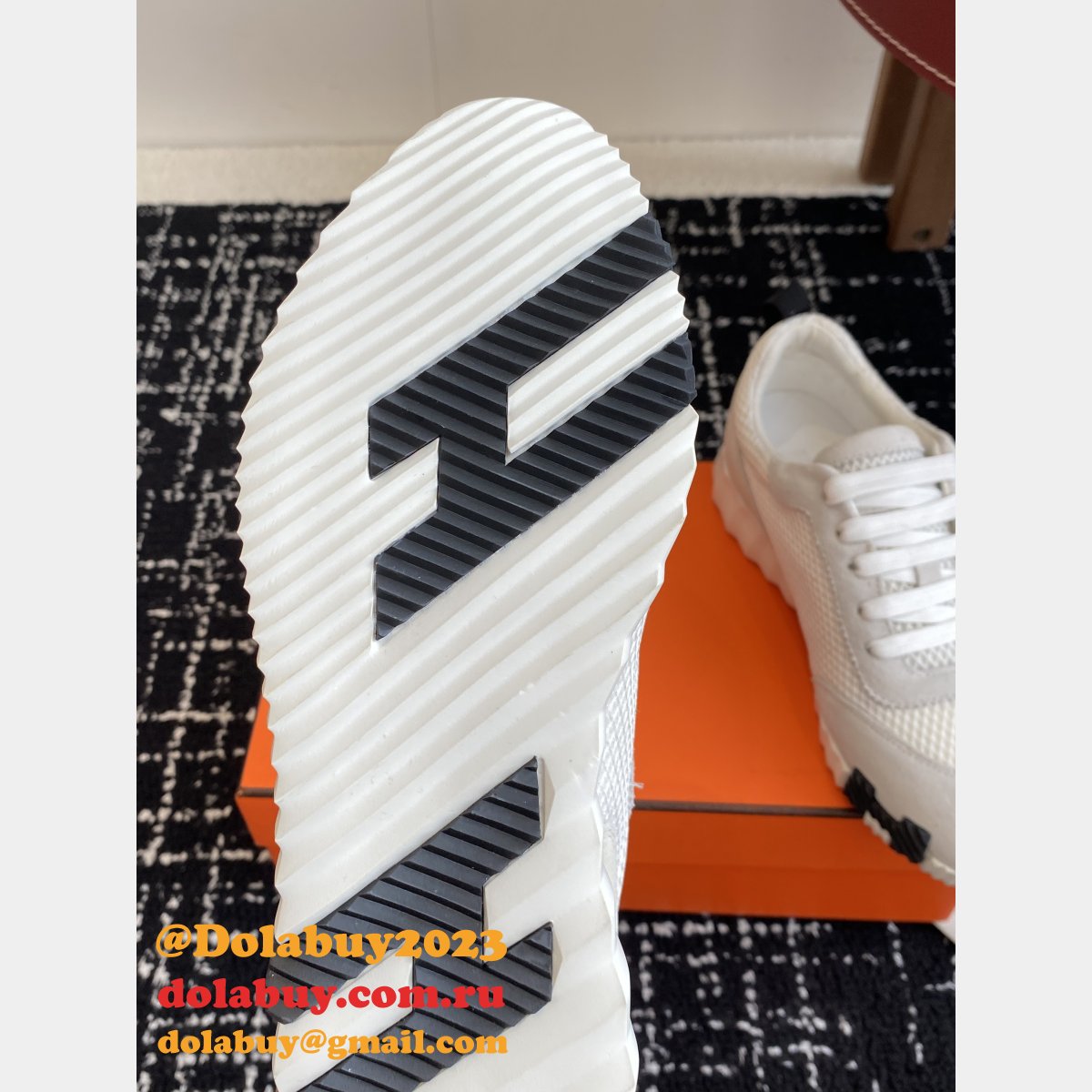 Top Designer Hermes Bouncing Sneaker