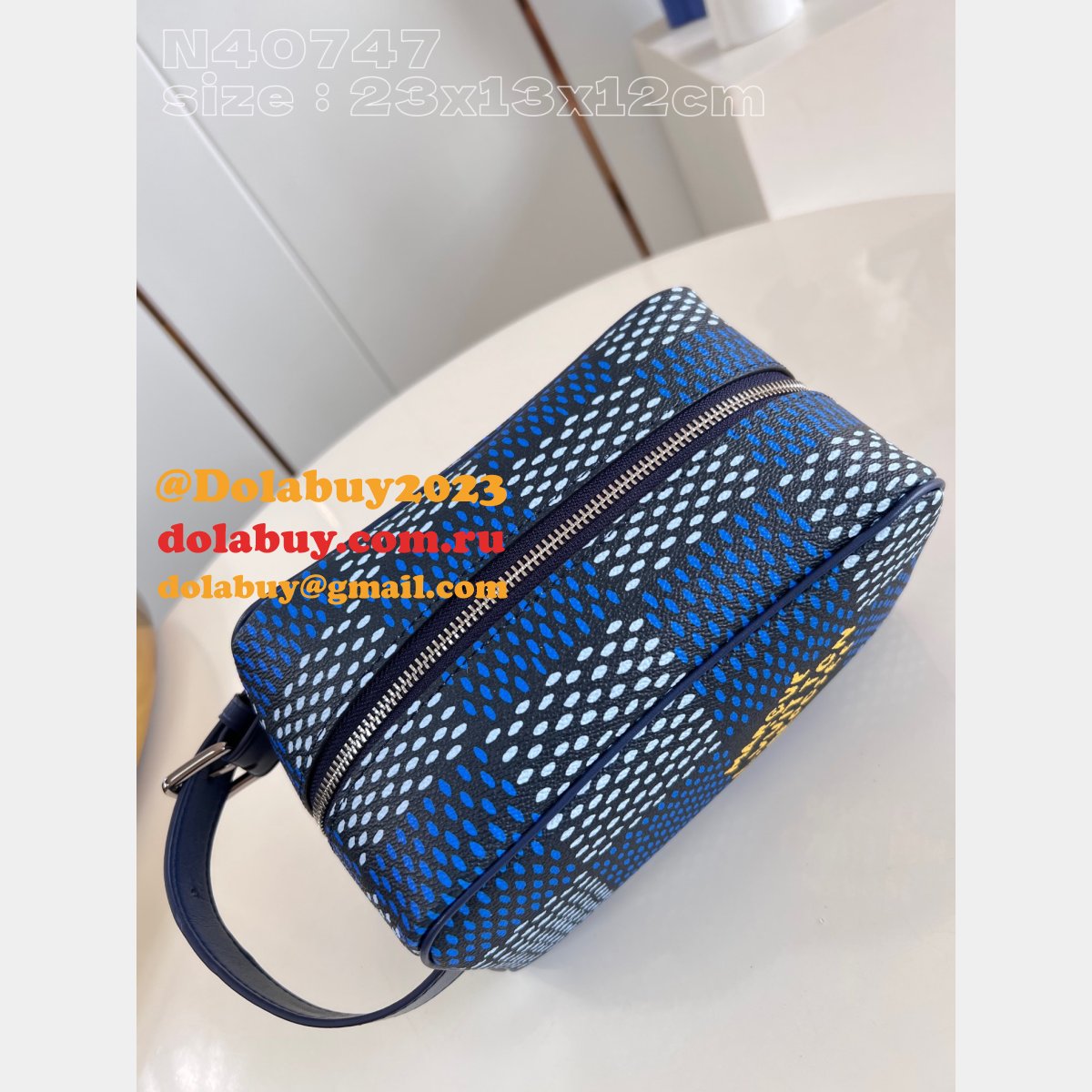 High Top Replicas Locker Dopp Kit N40747 Louis Vuitton Bag